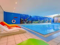 Novotel Zurich City West - Pools