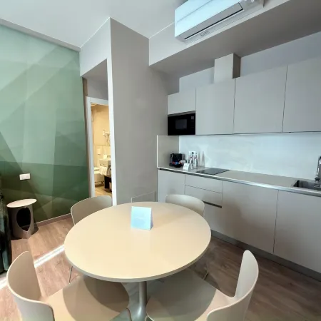VI Suites