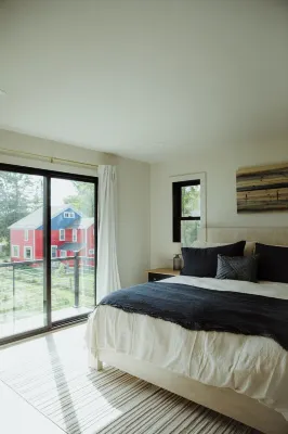 Brand New Lakeview Home - Steps to the Water