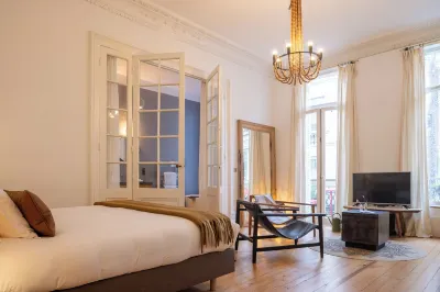 Casa Blanca B&B Các khách sạn gần CAPC Musée d’Art Contemporain