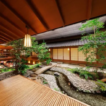 上諏訪温泉濱之湯旅館 鄰近溫泉寺的酒店