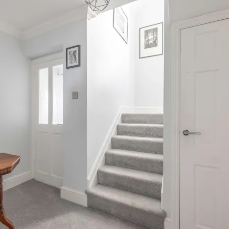 Host & Stay - Meadow Way