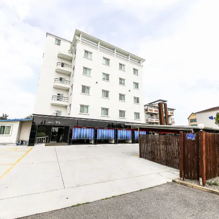 Endam Motel Отели рядом с достопримечательностью «Парк Hourglass»