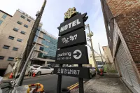 Jinju Gangnam 987 Hotel - Motels