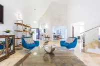 วิลลา เดซิรี 5 ห้องนอน โคโคทัล ลักชัวรี วิลลา สระว่ายน้ำ แม่บ้าน - บังกะโล