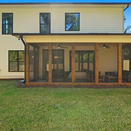 New! Modern Luxurious Woodland Retreat 5 Bedroom Home