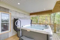 Mtn Views & Spacious Deck! Modern Caldwell Getaway - 4 estrellas