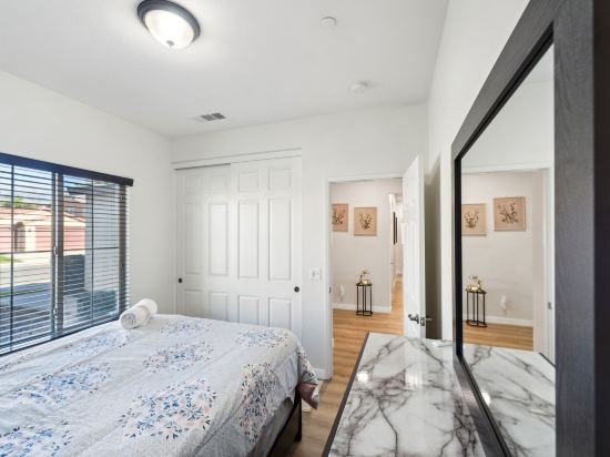 Charming Pet-friendly Getaway In Sunny Beaumont 4 Bedroom Home