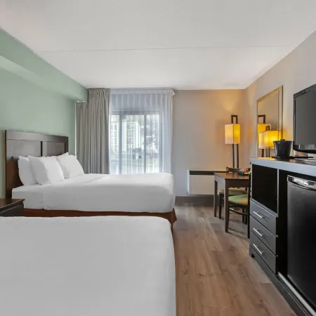 Quality Inn & Suites 5585 Ambler Drive Mississauga Ontario