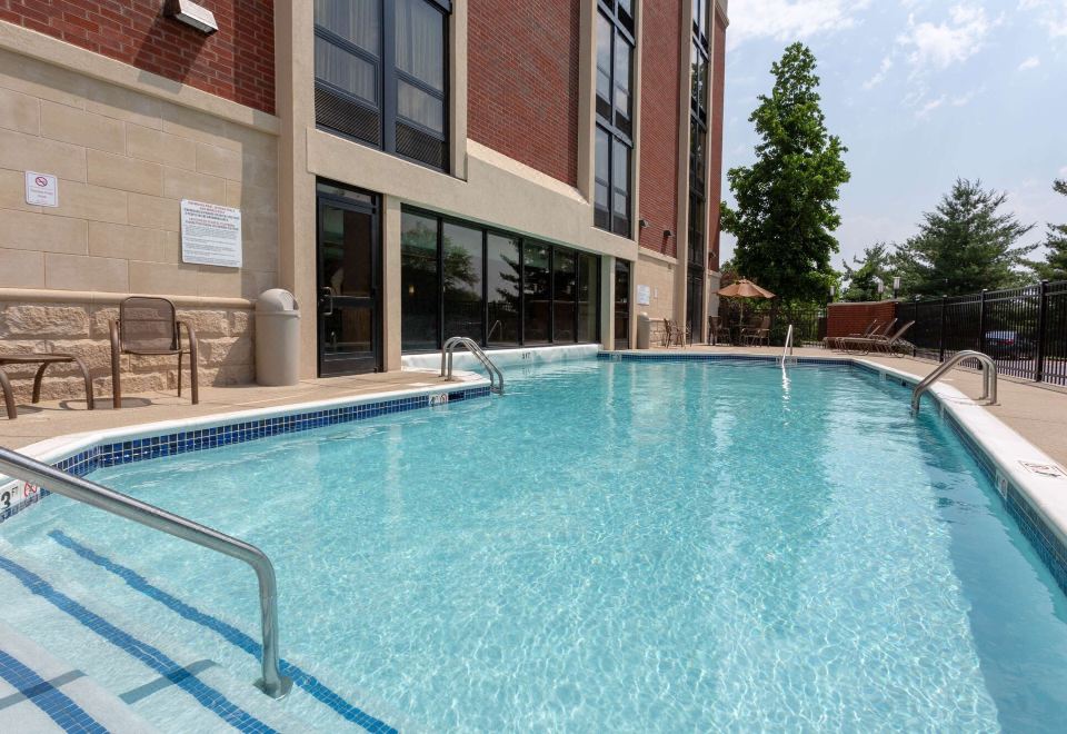 Drury Inn & Suites Nashville AirportOver view