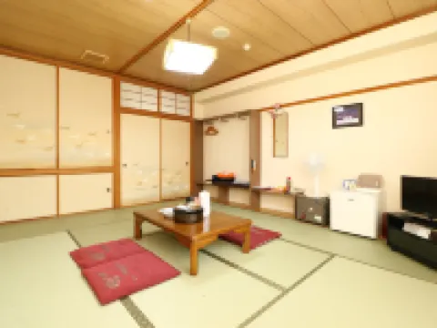 Akan Tanchou No Sato Onsen Saakuru Akai Beret