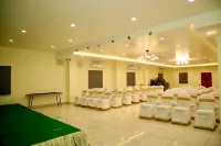 Hotel Vistaara Grand