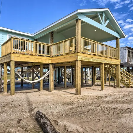 Surfside Beach Vacation Rental w/ Ocean Views
