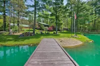 'The Red Pine Cabin' w/ Private Pond & Dock! - 3-Sterne