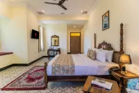 Aryavarta A Boutique Resort - مسبح غير متناهي