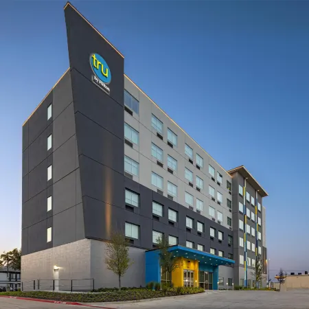 Tru by Hilton Irving DFW South
