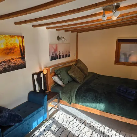 Luxury Welsh wooden cabin