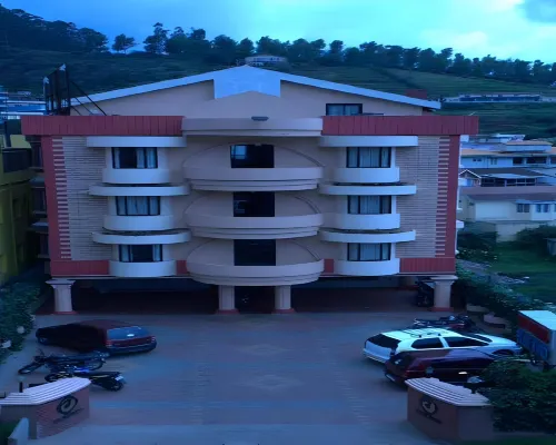 Hotel Blue Bird Hotels in Ooty