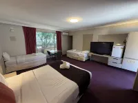Ringwood Lake Inn