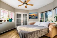 Sauna, Pizza Oven, BBQ, Easy Lake Access & Parking for Trucks & Trailers Hotels in 