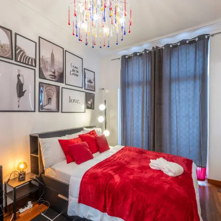 Euro Edens Cosy Historic Home in Brussels Jacuzzi, Garden, Central Location Отели в г. Иксель