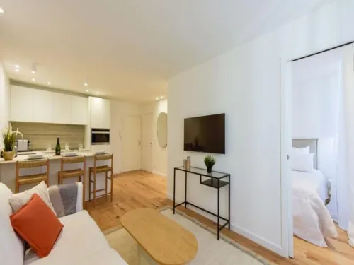 Luxury 2-room apartment 100m from the Palace