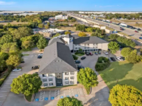 Days Inn & Suites by Wyndham DeSoto Hotels in DeSoto