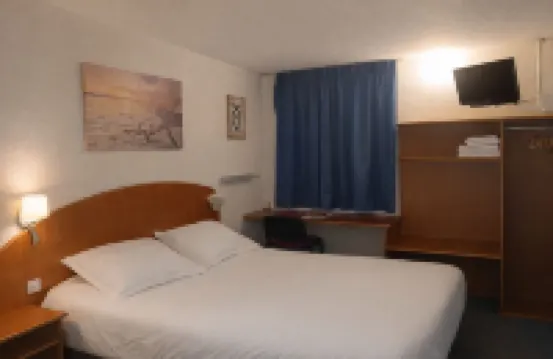 Quick Palace Saint Brieuc โรงแรมใน