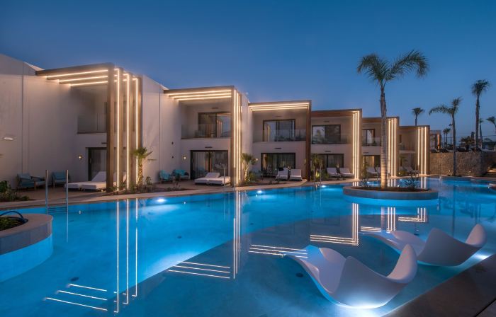 Noble Hotel Suites - Adults Only