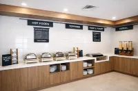 Holiday Inn & Suites MISSISSAUGA WEST - MEADOWVALE by IHG - Desayuno