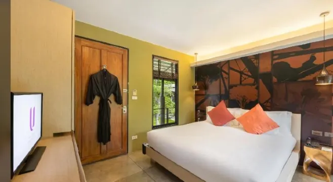 ห้องซูพีเรียร์พร้อมระเบียงวิวสวน (24-Hour Use Of Room)