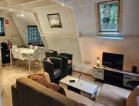 Durbuy Chalet with Modern Comforts - Chalets