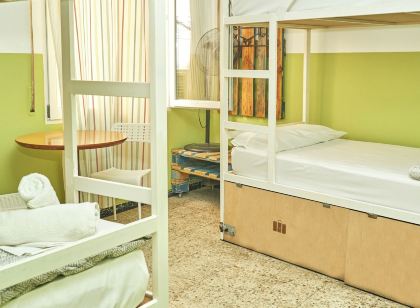 Loft Hostal - Hostel