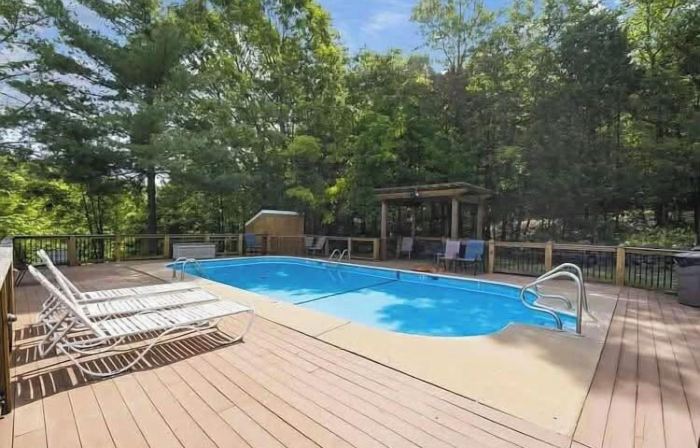 Gold Suites Rentals