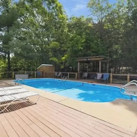 Gold Suites Rentals