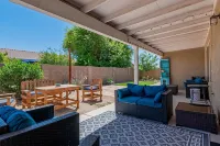 Snowbirds & Families - Large Covered Patio - Pet Friendly - Cabletv - Sleeps 6