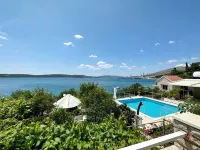 Apartments Mihaela - Hot Tub