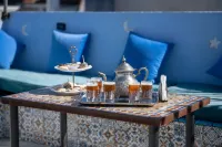 La Mansoura Maison en Format de Riad Dans la Médina de Chefchaouen Ville Bleu