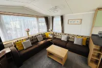 StaticHome-Sleeps6-Lakeview-Balcony-Parking-Petsok