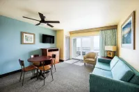 Reges Oceanfront Resort - parking