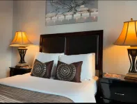 Spacious-Cozy 2Bed Condo in Square Ones Misissauga