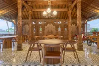 サカンティ イン ウォノソボ