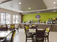 Baymont by Wyndham Bryan College Station Hotels in Bryan