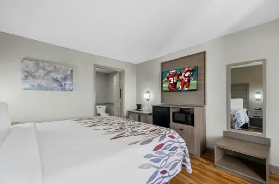 Red Roof Inn & Suites Wilson