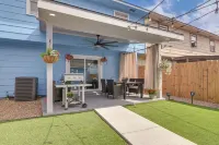 1/2 Mi to Sylvan Beach Park! Chic Townhome w/ Yard - Beach