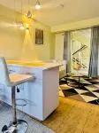 Jolly 1br With AC, Backup Gen, Netflix, Balcony