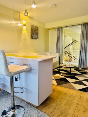 Jolly 1br With AC, Backup Gen, Netflix, Balcony -  Appartamenti vacanze