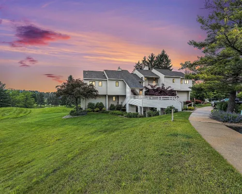 2 Bedroom Condo Golf Course Views 5166 Hotels in Acme Township
