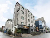 Ritz Motel Yeosu