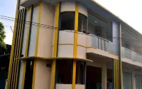 Penginapan Topan